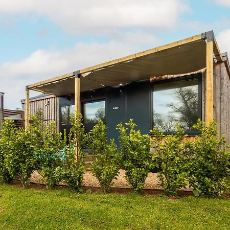 The Reef - Unique Hot Tub Cabin In 밀포트 외부 사진